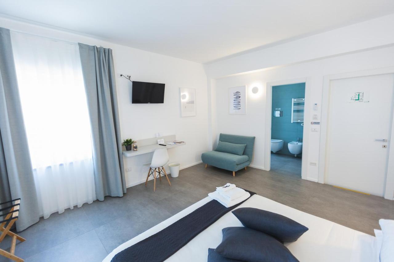 B&B A Due Passi Dal Mare Gela Exterior foto